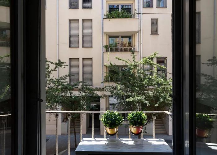 Casa Vittoria - Isola District Apartament